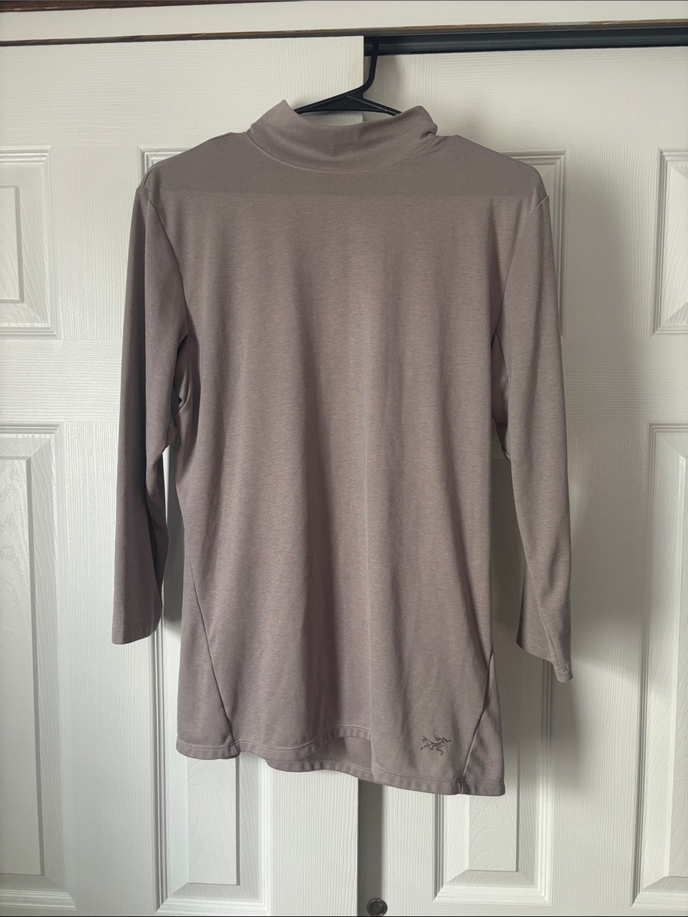 Arc’Teryx Women’s Lumin Light Brown Long Sleeve Mock Neck Size Large